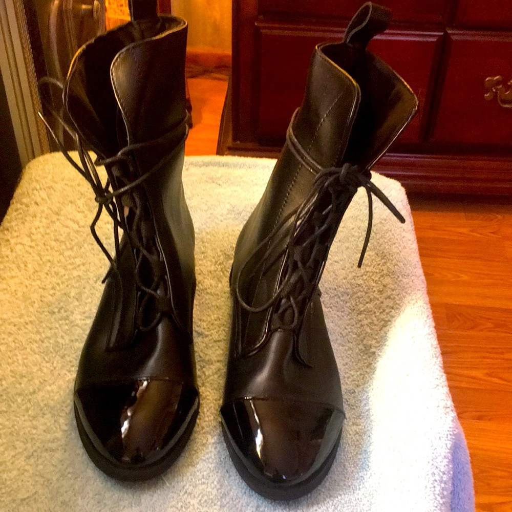 Moto Boots